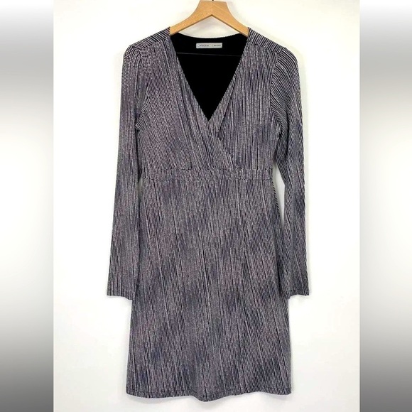 Athleta Dress Stretchy Black White Surplice Faux Wrap Printed Long Sleeve - Picture 3 of 3